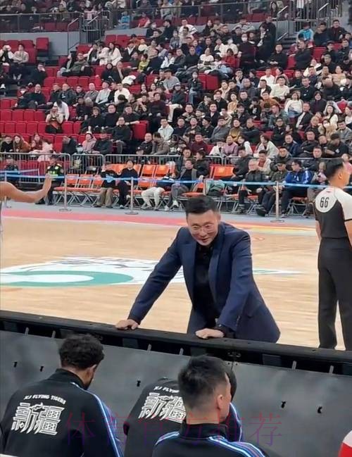 重磅消息！新疆男篮连夜开会，疆媒：刘炜下课倒计时，候选人出炉